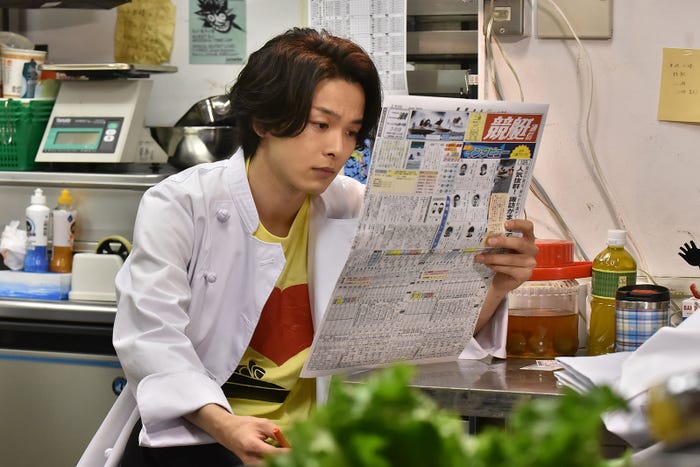 中村倫也/「崖っぷちホテル!」第1話より(C)日本テレビ