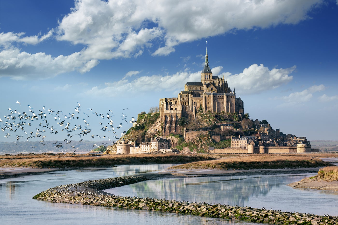 1位に選ばれた「モン・サン・ミシェルとその湾」（フランス）（C）Fotolia（Pixel &amp; Création）
