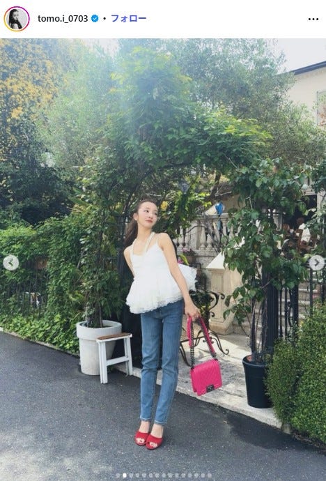 板野友美Instagramより