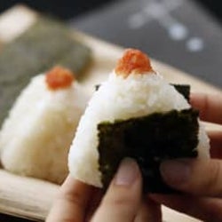 食欲を上手に活用する!?「生理前」こそ食事をしてダイエット