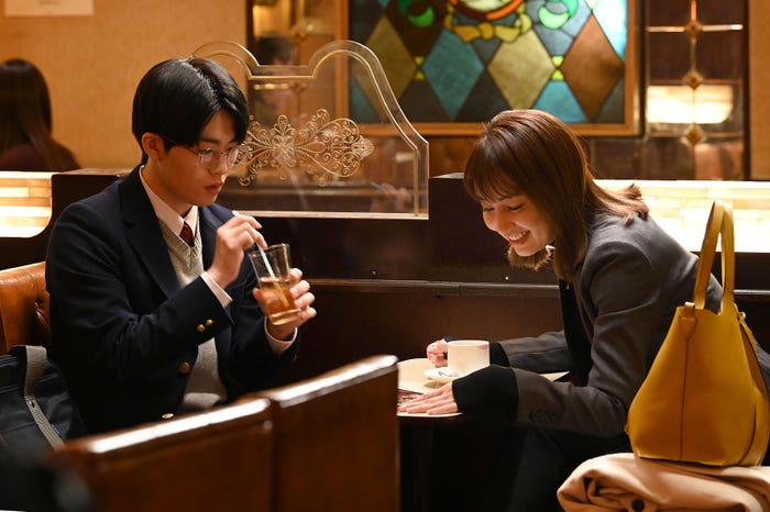 (左から)木全翔也、矢田亜希子 (C)ytv