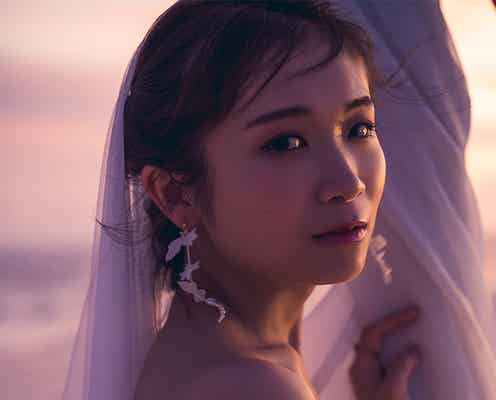 秋元真夏、理想の結婚相手明かす ウエディングドレス姿で「ゼクシィ」表紙登場