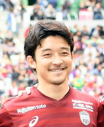 サッカー元日本代表・西大伍と女優の加村真美が結婚「これから二人で支え合いながら」