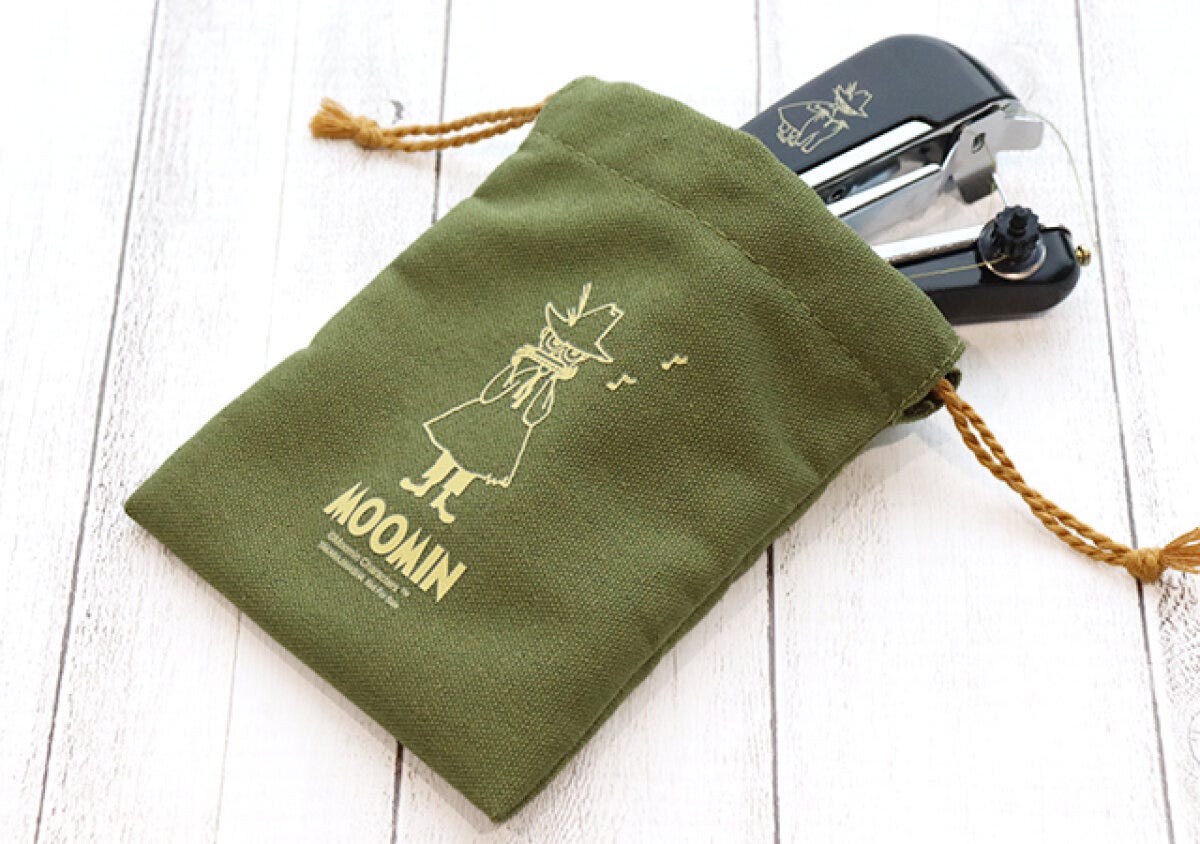 宝島社 雑誌付録 モノマスター3月号増刊 ムーミン スナフキン ハンディ・ミシンと巾着セット 宝島社雑誌付録モノマスター3月号増刊のムーミンのスナフキンハンディ・ミシンと巾着セット5