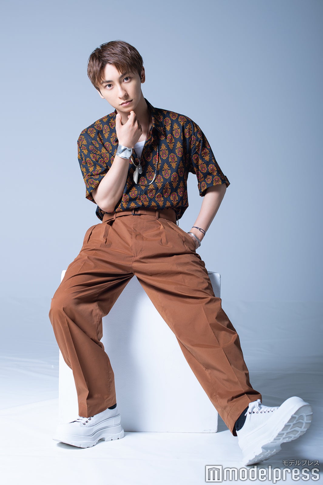 與真司郎（C）モデルプレス