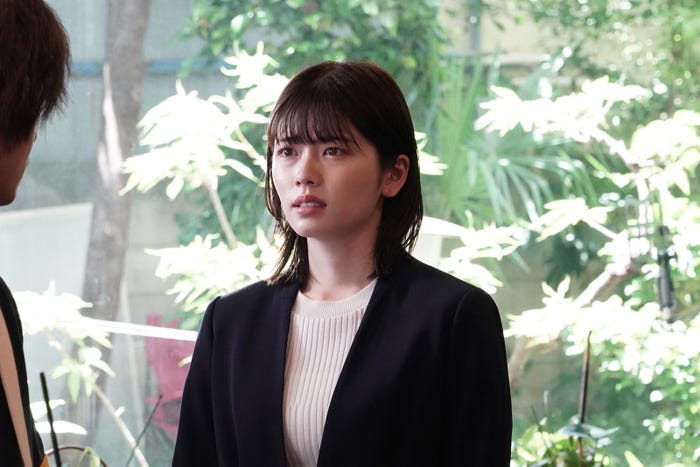 小芝風花「転職の魔王様」第4話より(C)カンテレ