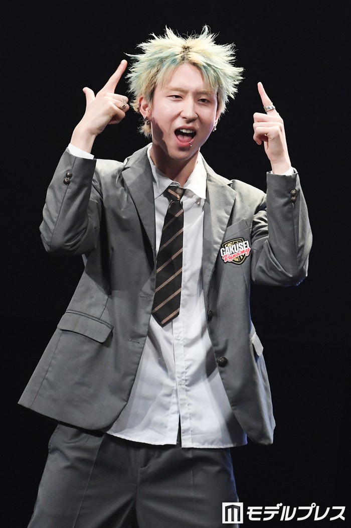 「今日好き」MON7A（もんた）、トップバッターで登場「学生ランウェイ」開幕