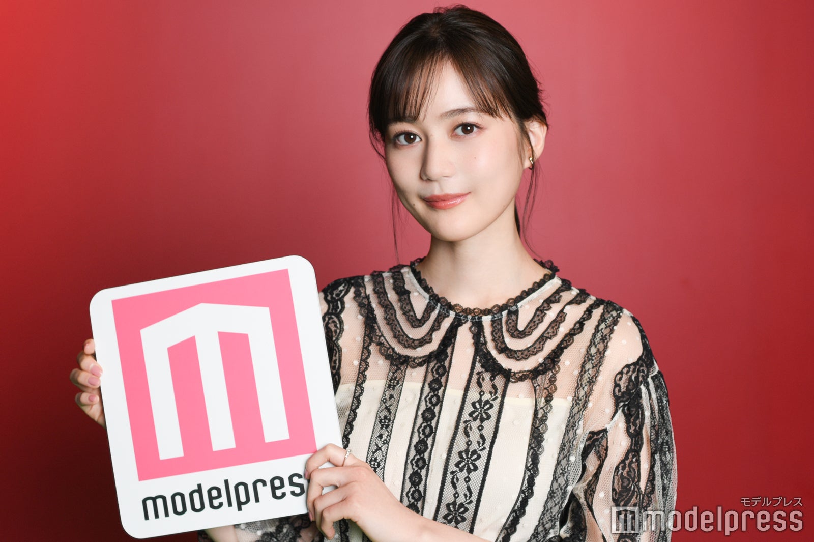 モデルプレスのインタビューに応じた、生田絵梨花（C）モデルプレス