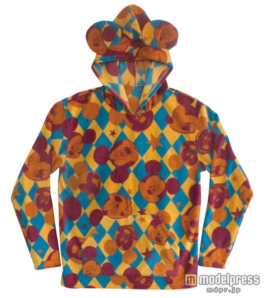 B賞 フリースパーカー/(C)Disney