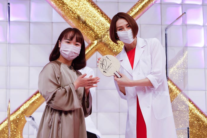 伊藤美誠選手、米倉涼子「ドクターX~外科医・大門未知子~」制作発表会見 (C)テレビ朝日