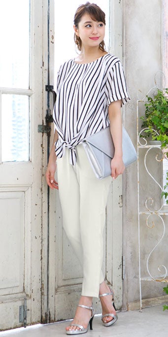 ハイウエストテーパードパンツ「神戸レタス」2690円（税込）