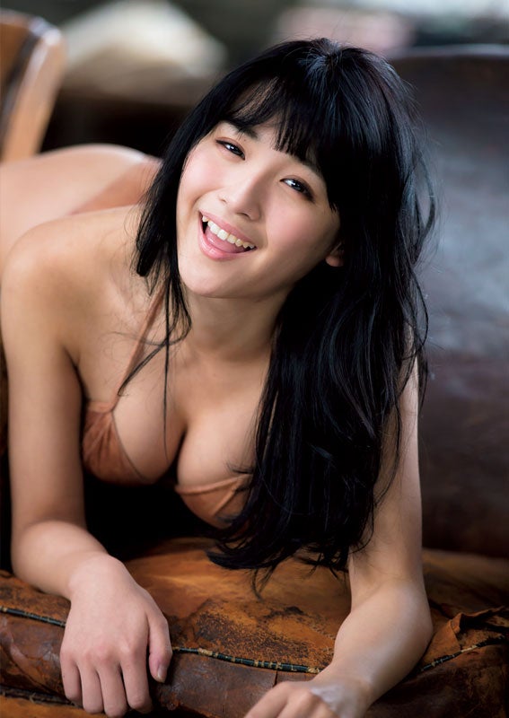 浅川梨奈（C）LUCKMAN／ヤングマガジン