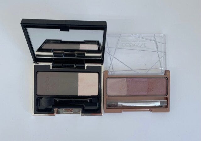 40代はグレージュやモーブブラウンなど、肌になじむ“くすみ系カラー