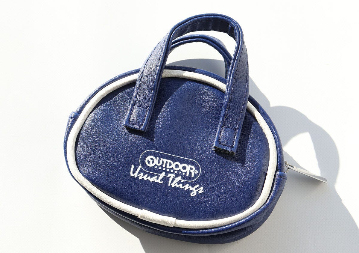 宝島社雑誌付録リンネル3月号のハローキティ×アウトドアプロダクツのミニサイズがかわいい！顔形＆バッグ形ポーチなチャームセット2