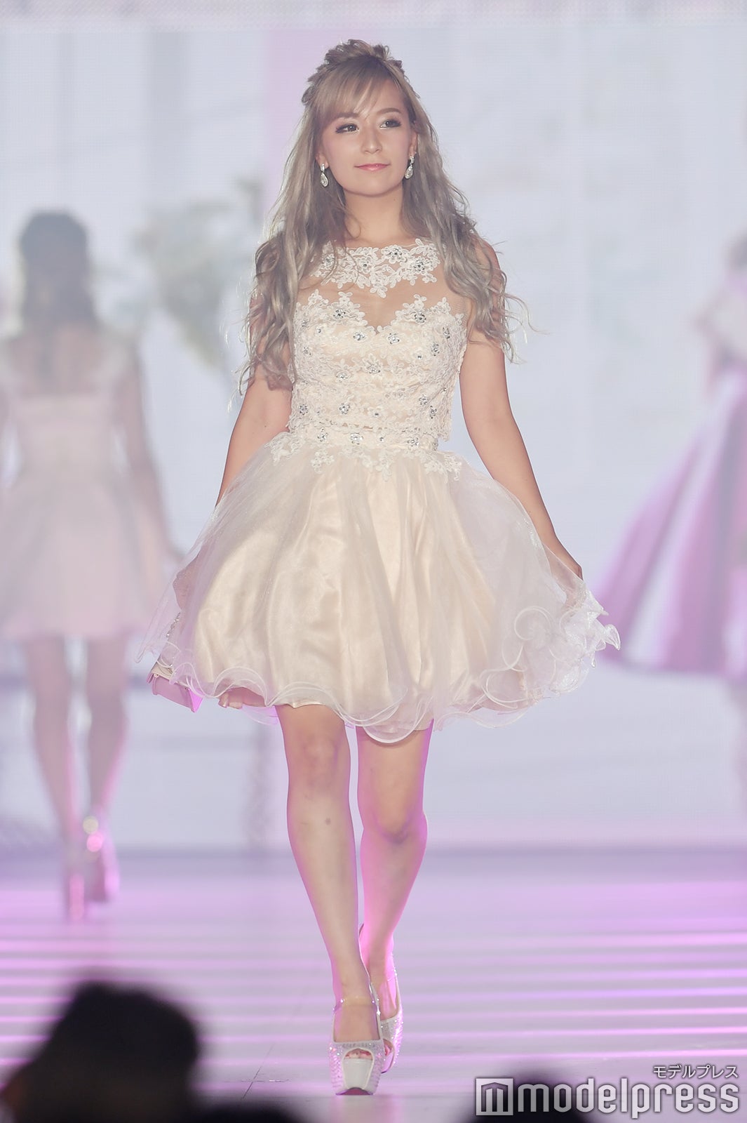 しぴたん（C）モデルプレス