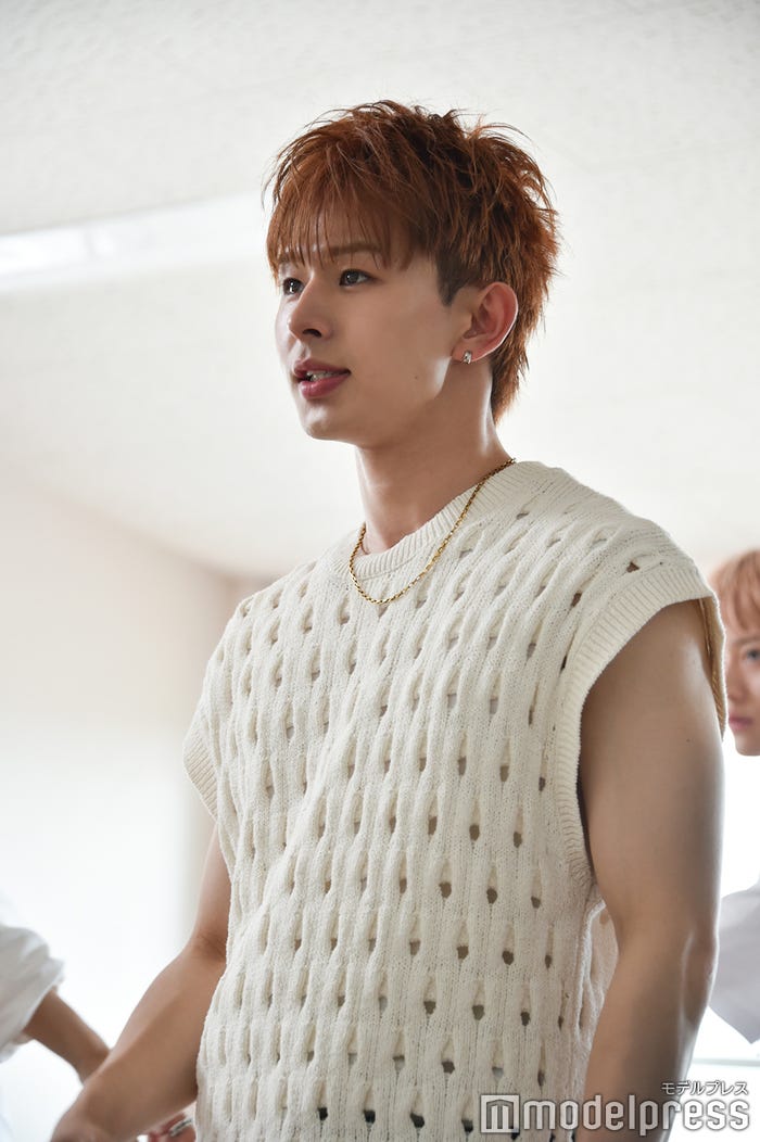 山下永玖「BATTLE KING!!」撮影現場の様子@静岡県・沼津(C)モデルプレス