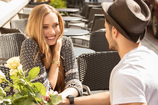 彼氏が他の人と関わるのが許せない 束縛女子が考えるべき3つのこと モデルプレス 彼氏が他の人と関わるのが許せない 束縛女子が考えるべき3つのこと モデルプレス