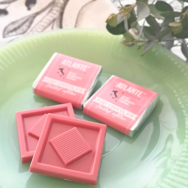 ルビーチョコレートとパッケージ