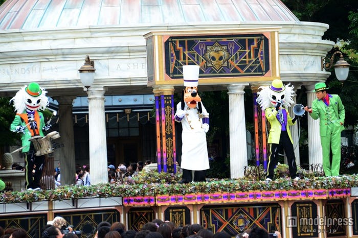 新プログラム「ニューヨーク・ハロウィーン・フォリーズ」/グーフィー