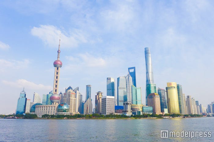 上海タワー、金茂大厦など浦東の超高層ビル群を一望できる(C)モデルプレス