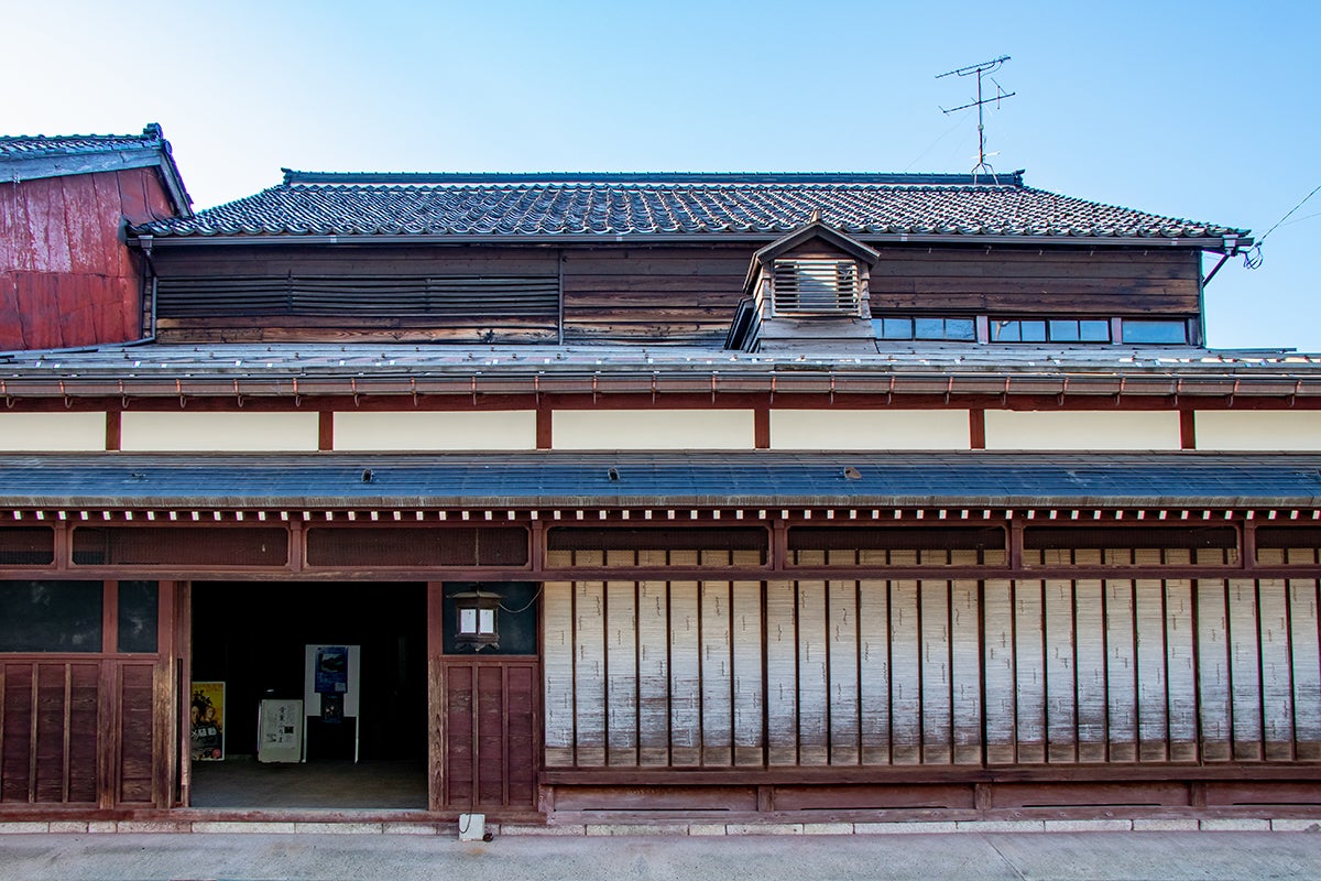 火事で焼けた後、慶応年間に建て直されたという「旧宮崎酒造」／提供画像