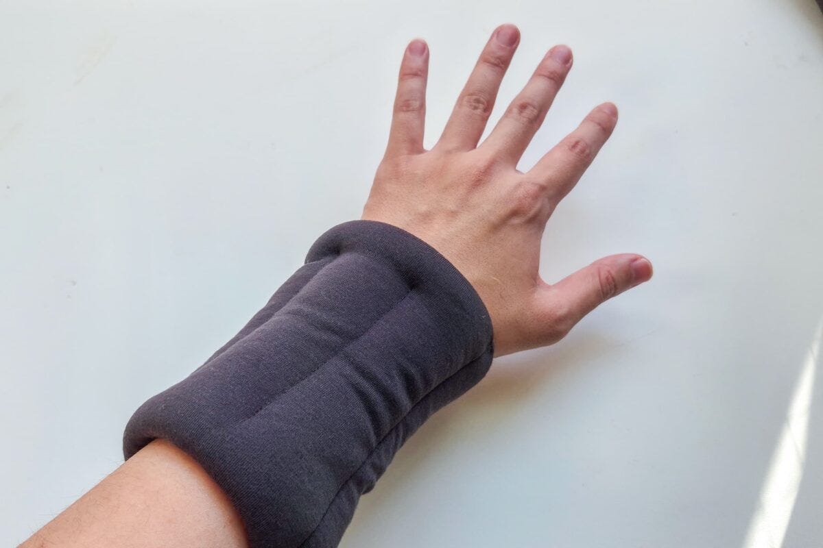 サーモス「&ONDO手首あったかビーズウォーマー」