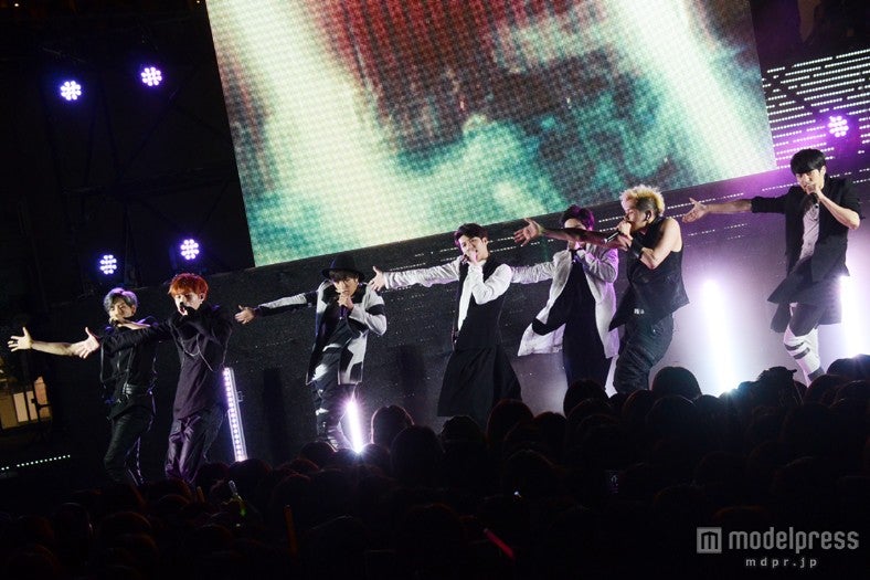 “シンクロ率99.9％”のパフォーマンスで魅了