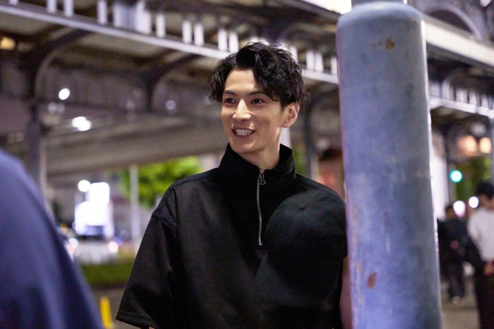 渡邊圭祐「恋愛禁止」オフショット(C)読売テレビ