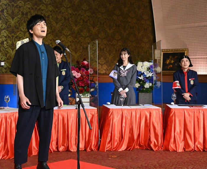 森山直太朗、ノブ、中条あやみ、岡村隆史 (C)日本テレビ