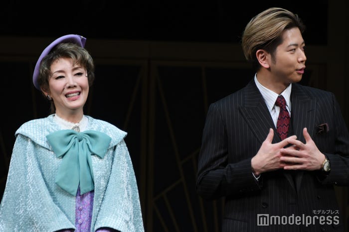 戸田恵子お手製お弁当を貰ったことを自慢する増田貴久(C)モデルプレス