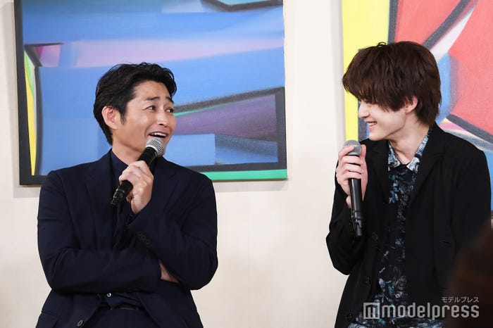 安田顕、鈴鹿央士(C)モデルプレス