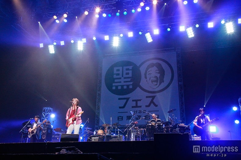 スターダストレビュー