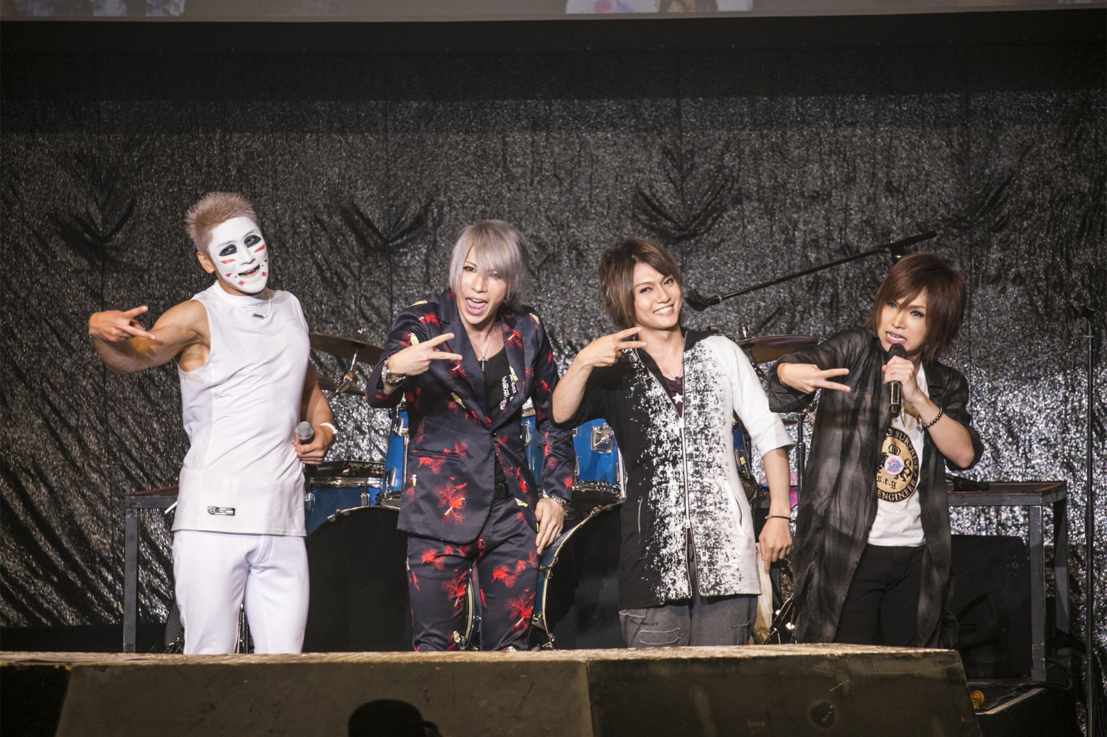 ゴールデンボンバー（写真提供：SDR）