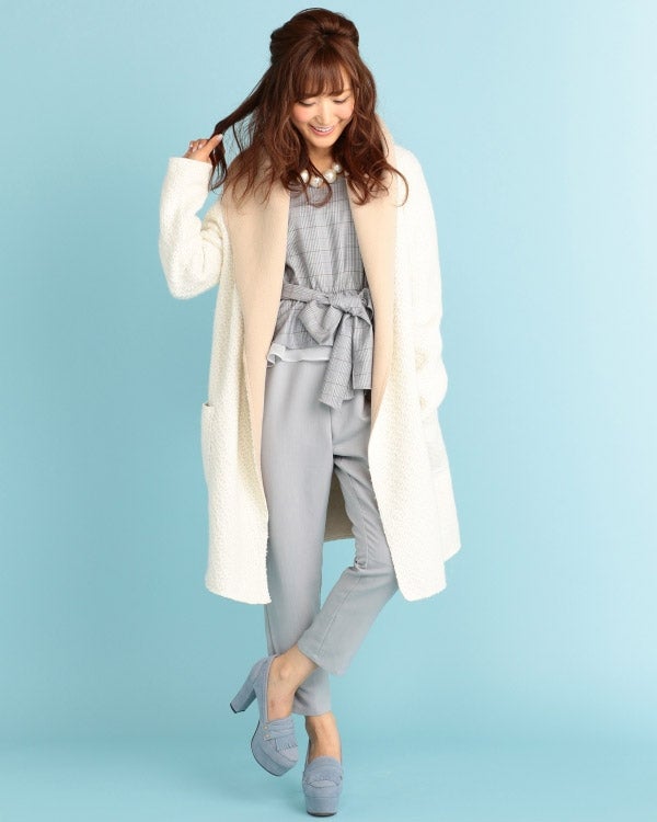 チェックオールインワン「LIZ LISA」4,212円（税込）／画像提供：Tokyo Kawaii Life