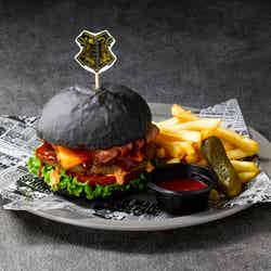 ハロウィーン ハンバーガー ¥2,200(税込み)/提供画像