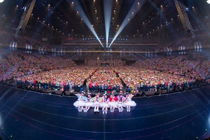 「FRUITS ZIPPER 3rd ANNIVERSARY 超めでたいライブ -さん-」より/PHOTO:ヨシモリユウナ、森好弘、高田梓