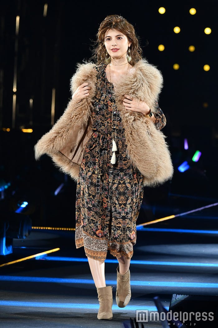 マギー/「第23回 東京ガールズコレクション2016 AUTUMN/WINTER」より(C)モデルプレス