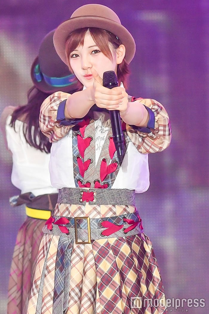 岡田奈々 (C)モデルプレス