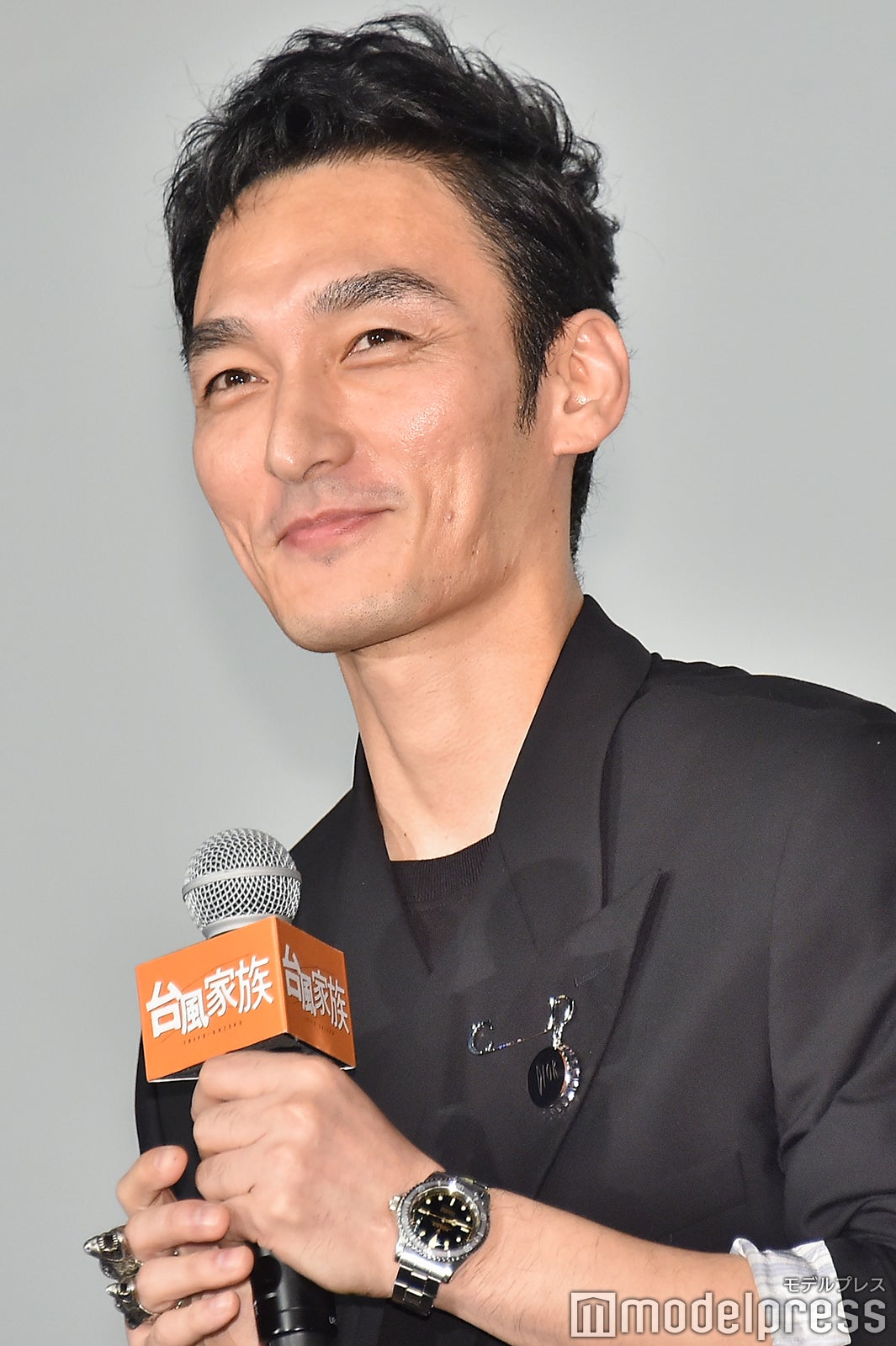 草なぎ剛（C）モデルプレス