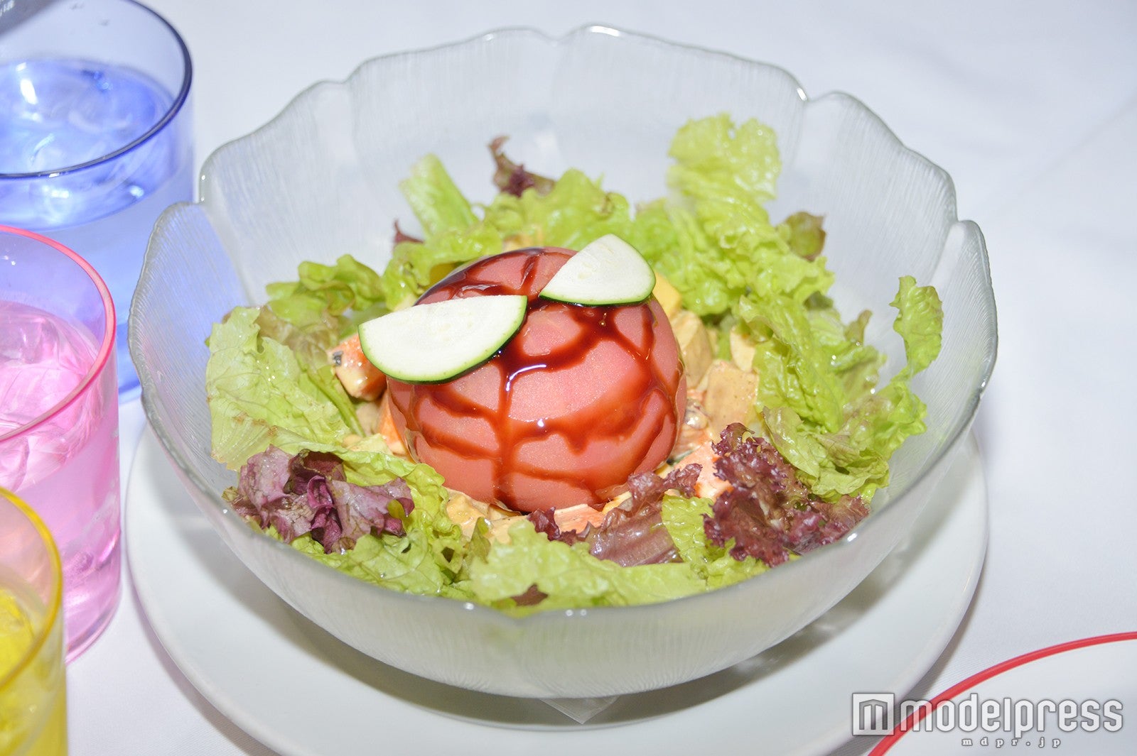 スパイダーコブサラダ （C）モデルプレス