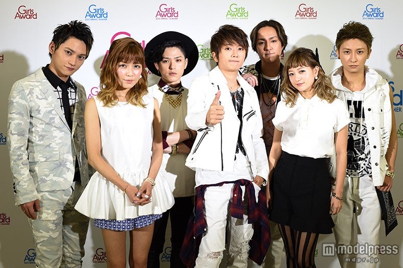 AAA（左から）日高光啓、宇野実彩子、末吉秀太、西島隆弘、浦田直也、伊藤千晃、與真司郎