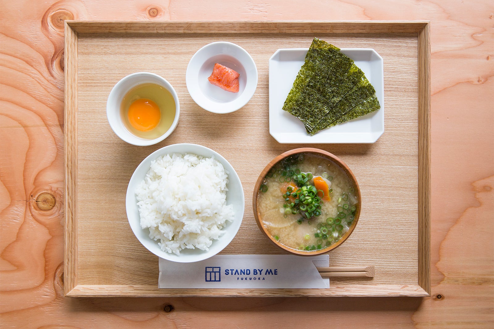 博多名物の食材と食べる和定食／画像提供：STAND BY ME