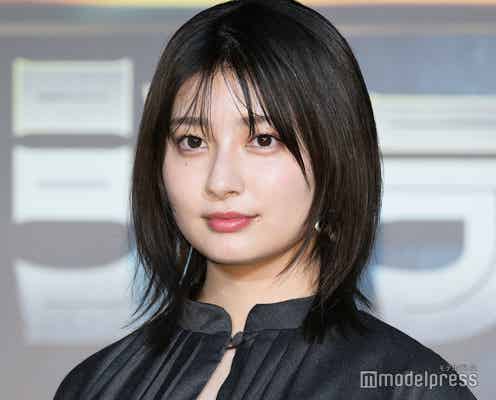 吉川愛、美肩際立つコーデで魅力あふれる「寿命伸びた」「大人の色気」の声