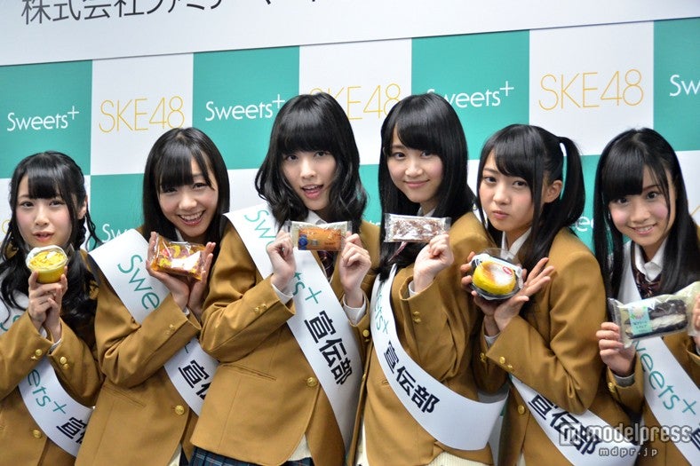 （左から）高柳明音、須田亜香里、松井珠理奈、松井玲奈、木崎ゆりあ、柴田阿弥