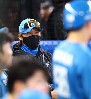 日本ハムが快勝 2位西武と1.5差接近 新庄マジックさく裂2ランスクイズ成功！清宮幸はキャリアハイ19号 有原は7勝目