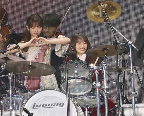 乃木坂46与田祐希、齋藤飛鳥から頭チュー・ポンポン・ハグ…念願叶う<齋藤飛鳥卒業コンサート2日目>