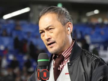 金網越しに「＃ずん飯尾」wwWBC終え渡辺謙が球場でキャッチ！ ネトフリは「スポーツの枠超えてエンタテインメントまで高めようとトライ」と感謝綴る