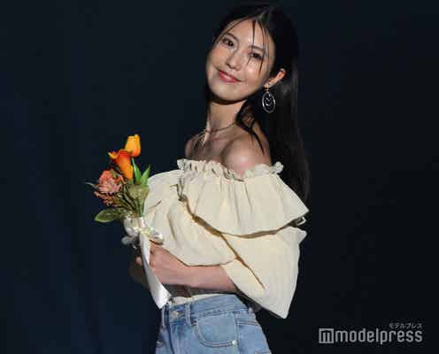 “令和の峰不二子”阿部なつき、美脚スラリミニワンピ姿 ハワイでのピンクコーデに「バービーみたい」