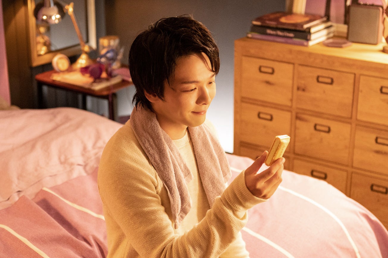 中村倫也CMオフショット （提供写真）
