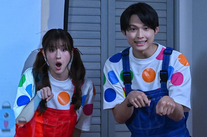 松本若菜、松村北斗「西園寺さんは家事をしない」第10話より(C)TBS